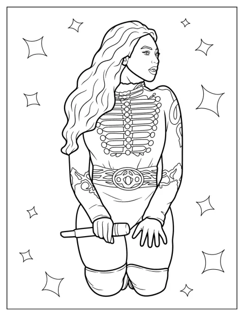 Beyoncé está arrodillada en el suelo con un atuendo elaborado y un micrófono.