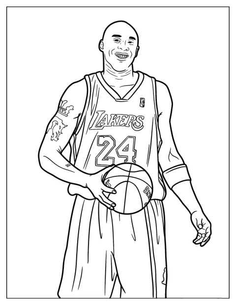 Kobe Bryant mosolyogva tart egy kosárlabdát.