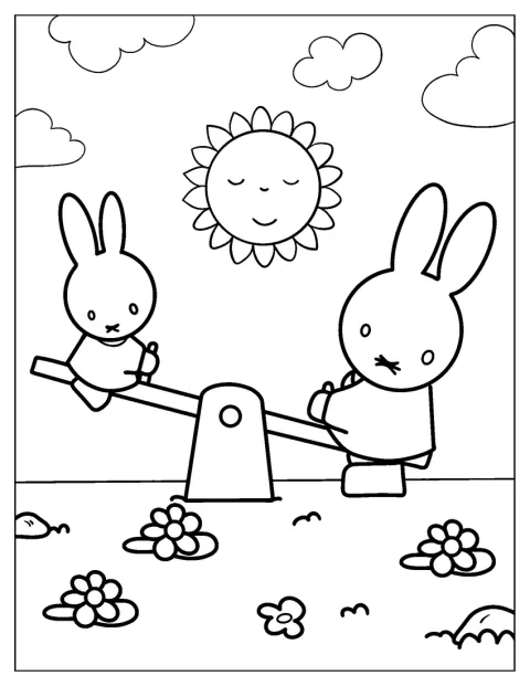 Miffy und Melanie sitzen auf einer Wippe und spielen miteinander.
