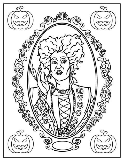 Winifred Sanderson appare riflessa in uno specchio.