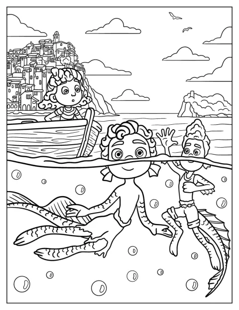 ジュリアがボートに乗り、ルカとアルベルトは海を泳いでいます。