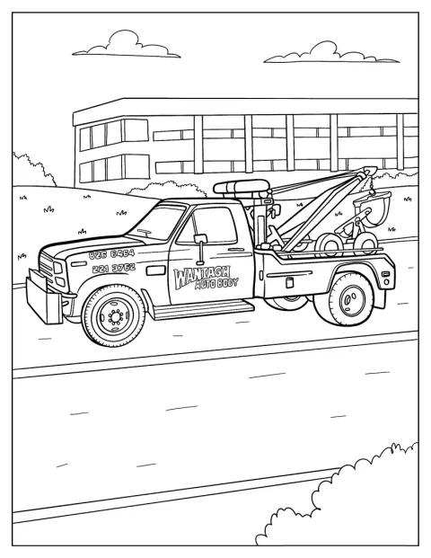 Un camion de tractări cu numeroase detalii este văzut din lateral.