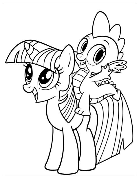 Baby Spike sitzt auf Twilight Sparkles Rücken.