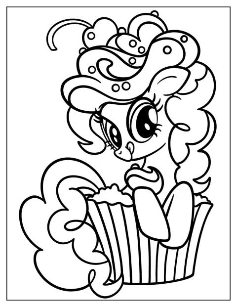Pinkie Pie está sentada num cupcake coberto de chantilly.