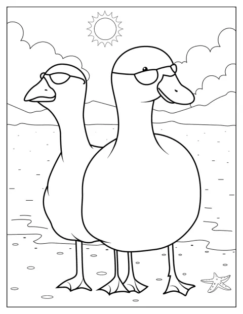 To ender med solbriller koser seg på stranden.